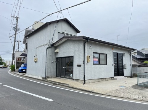 鹿野2丁目一棟店舗事務所
